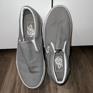 Women’s Vans size 6
